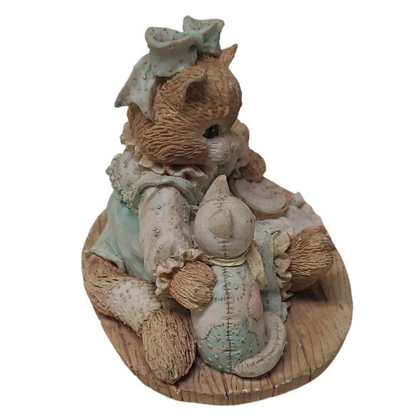 Calico Kittens "Friendship is Sewn Stitch by Stitch" Collectible Cat - Picture 5 of 8